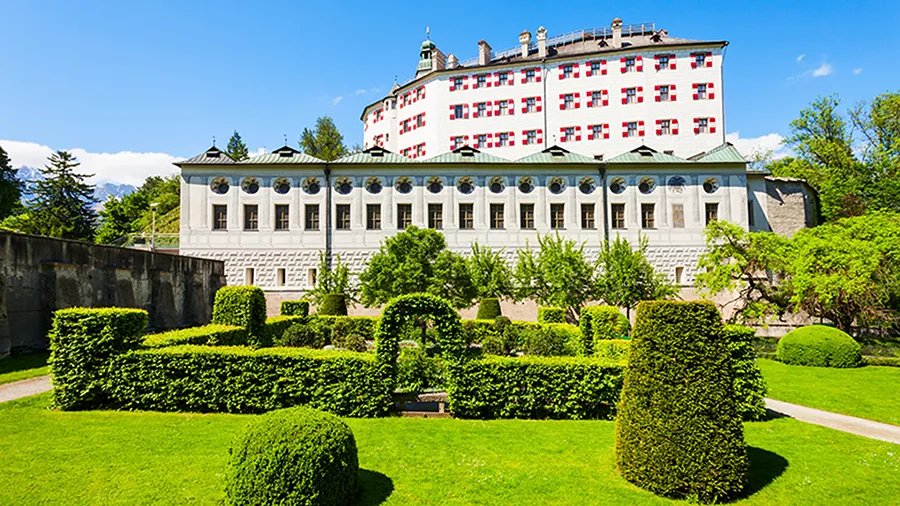 Schloss Ambras: Kunst und Geschichte über Innsbruck